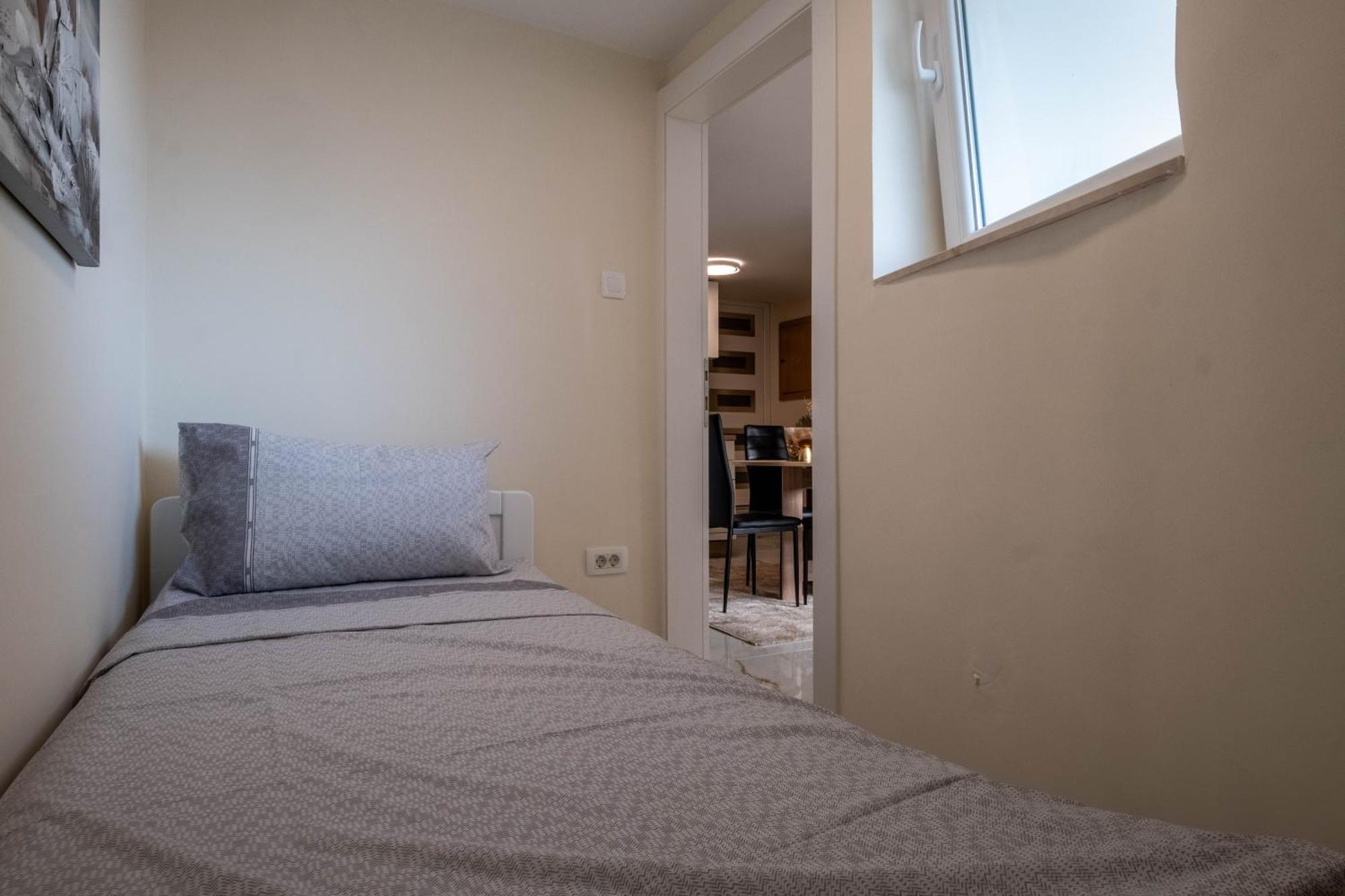 Premium Relax Rooms Novi Vinodolski Eksteriør billede